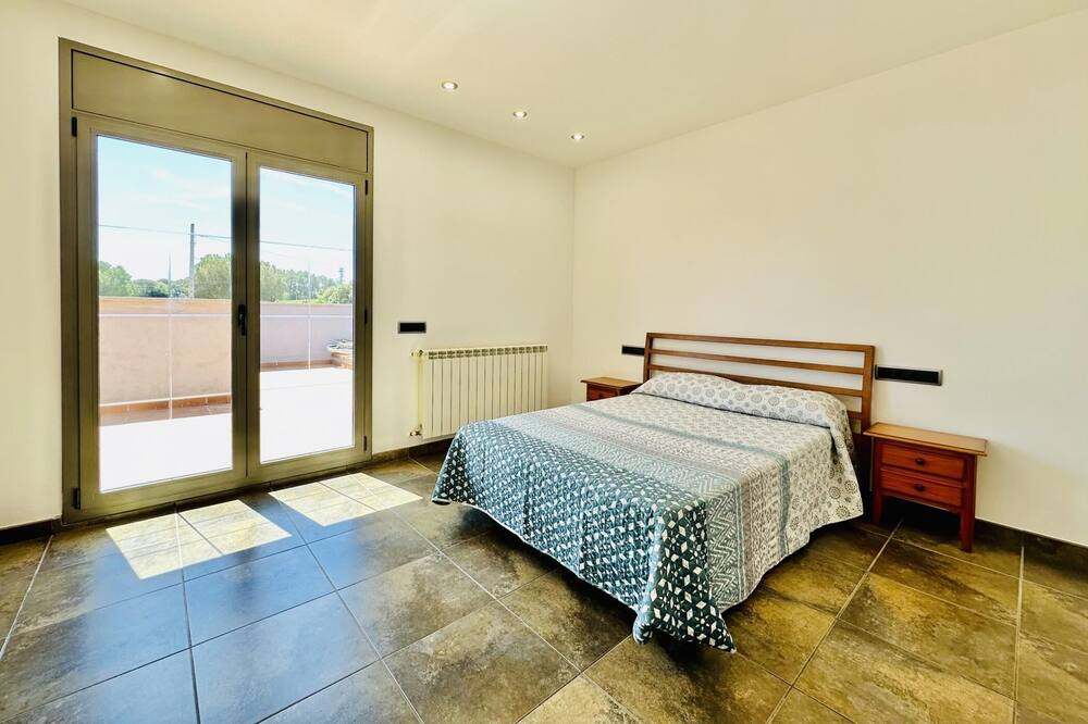 Photo of Bedroom in Llagostera