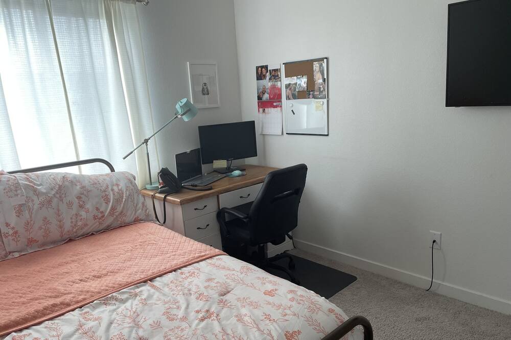 Photo of Bedroom in Carlton