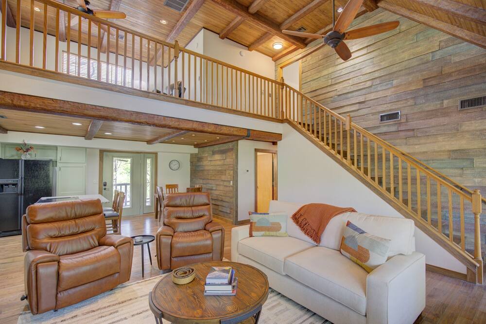 Photo of Livingroom in Verdigris