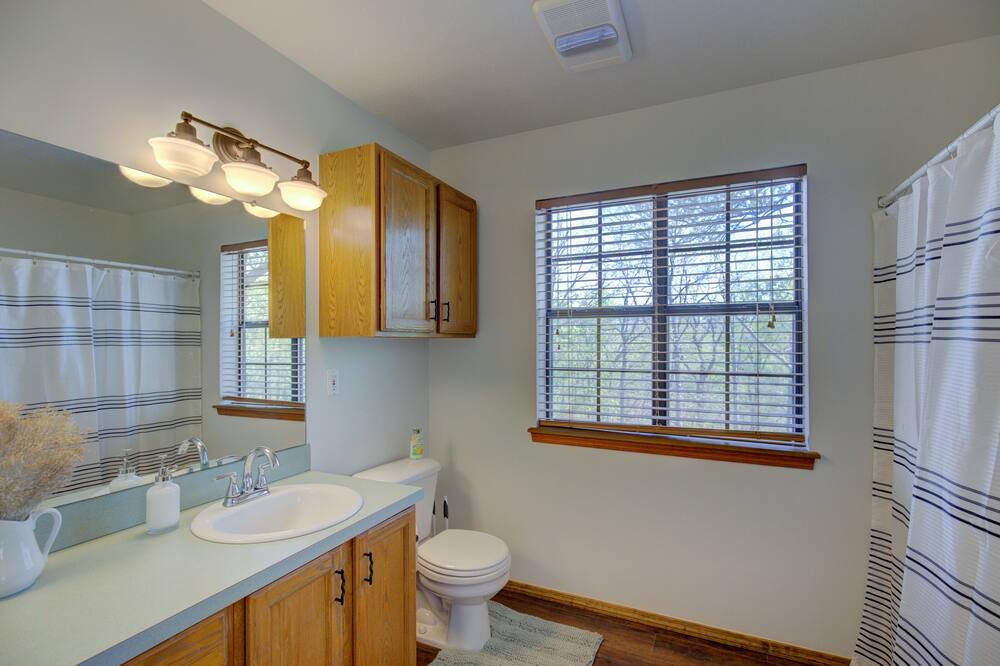 Photo of Bathroom in Verdigris
