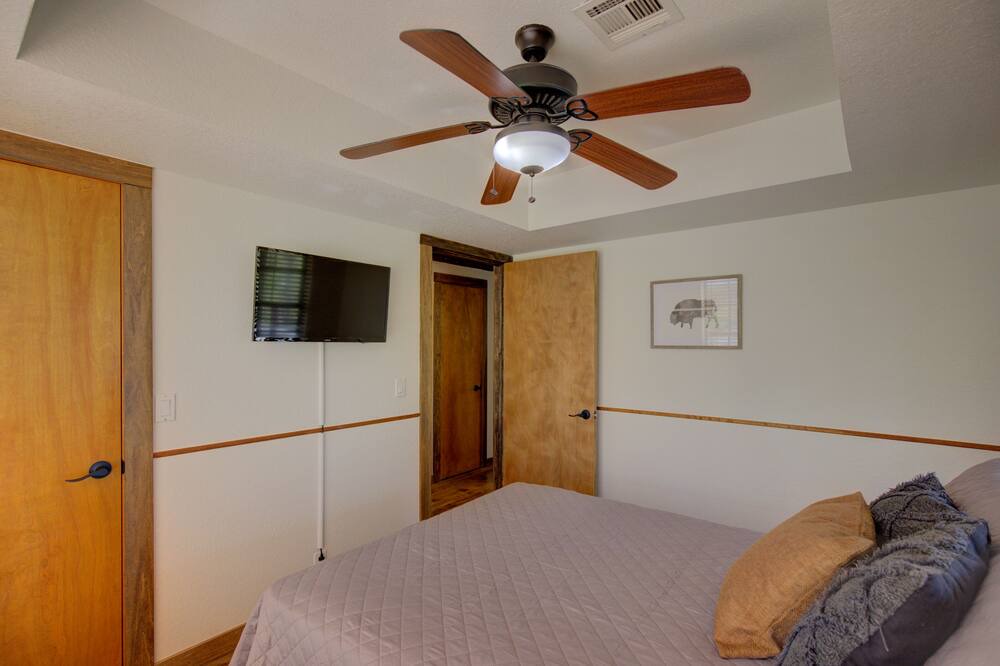 Photo of Bedroom in Verdigris
