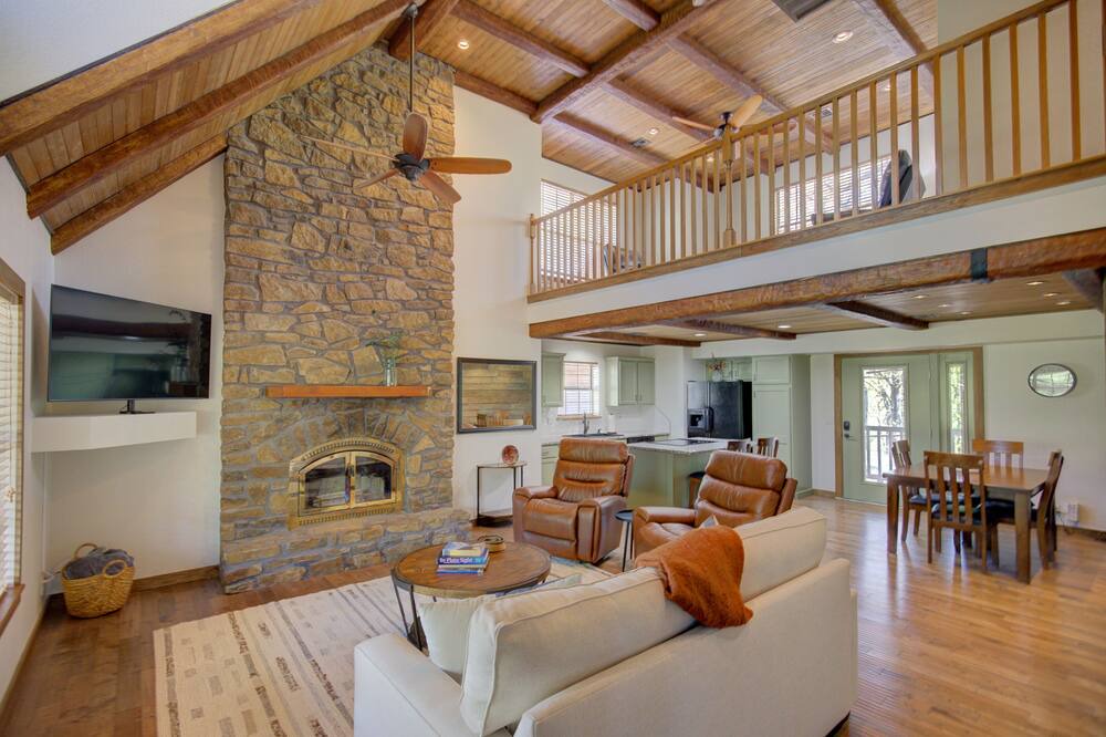 Photo of Livingroom in Verdigris