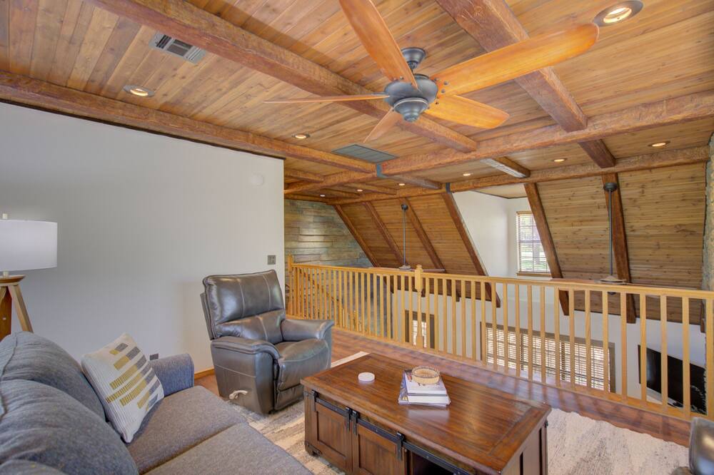 Photo of Livingroom in Verdigris
