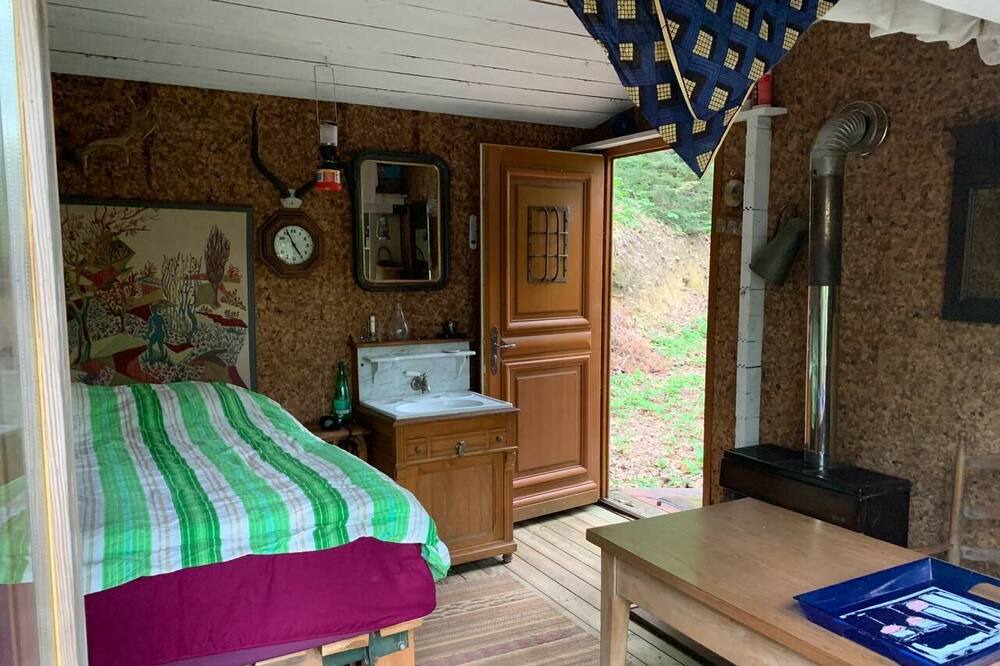 Photo of Bedroom in Favars