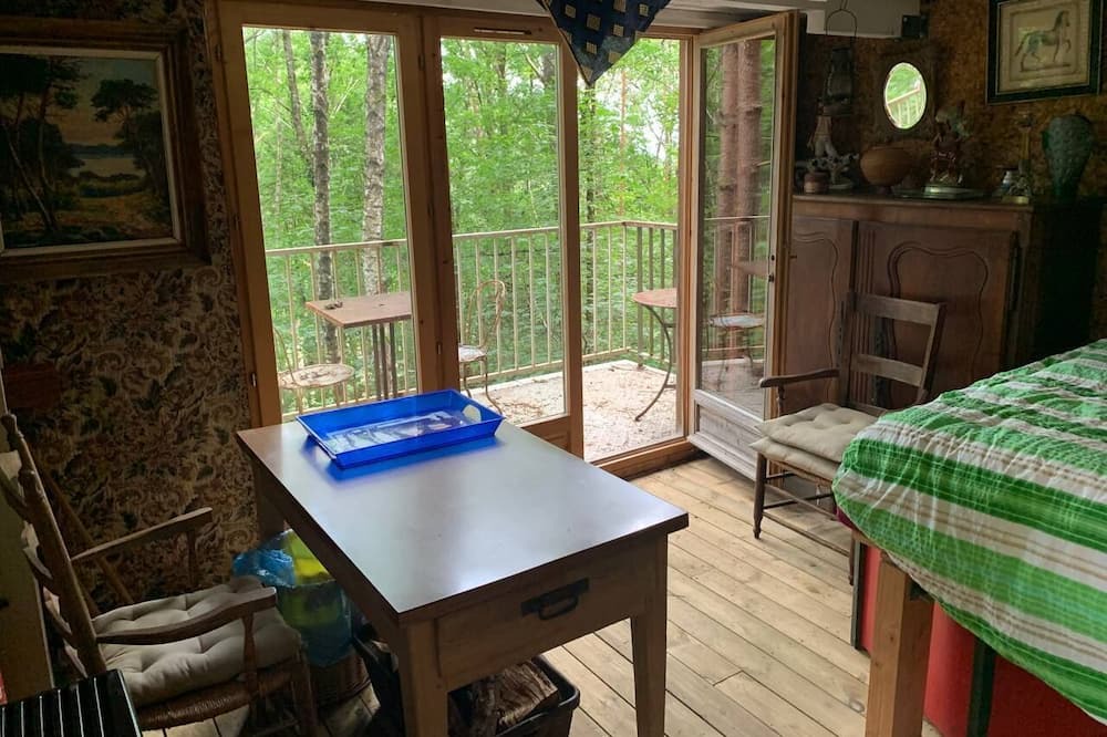 Photo of Others in Favars