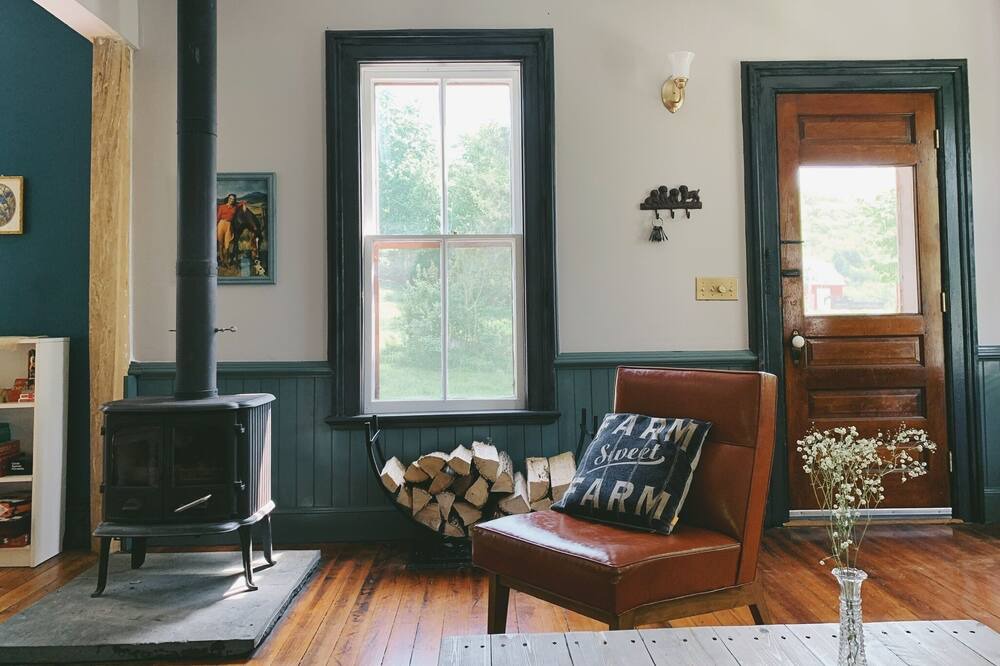 Photo of Livingroom in Delancey