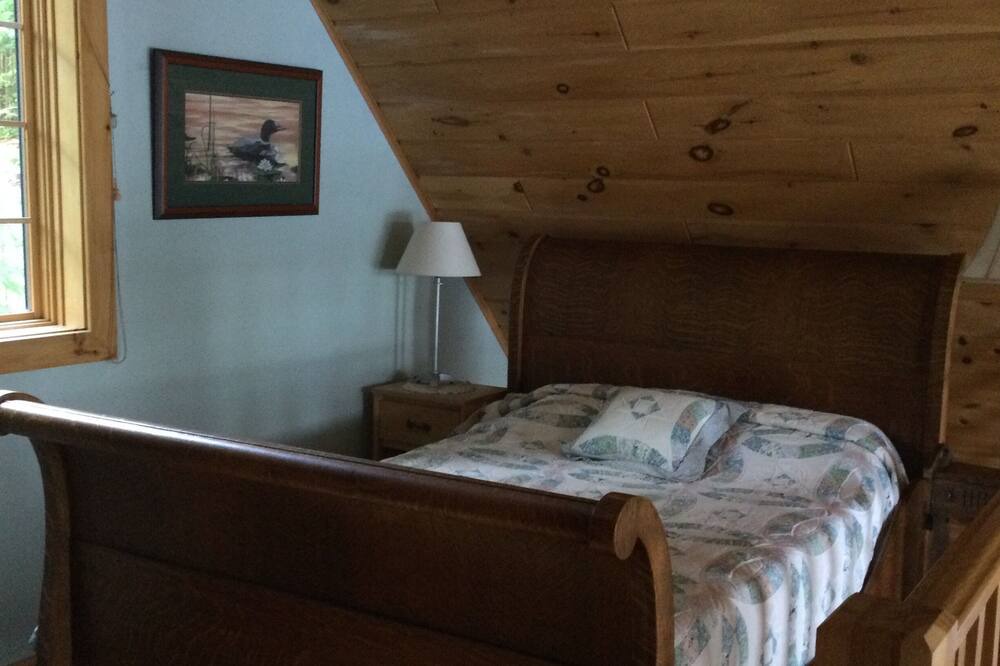 Photo of Bedroom in Irondale