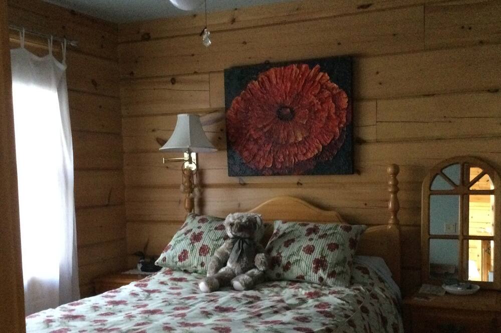 Photo of Bedroom in Irondale