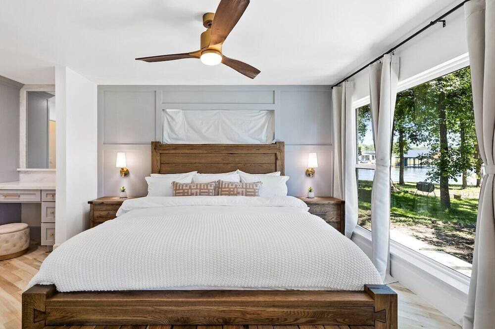 Photo of Bedroom in Tool