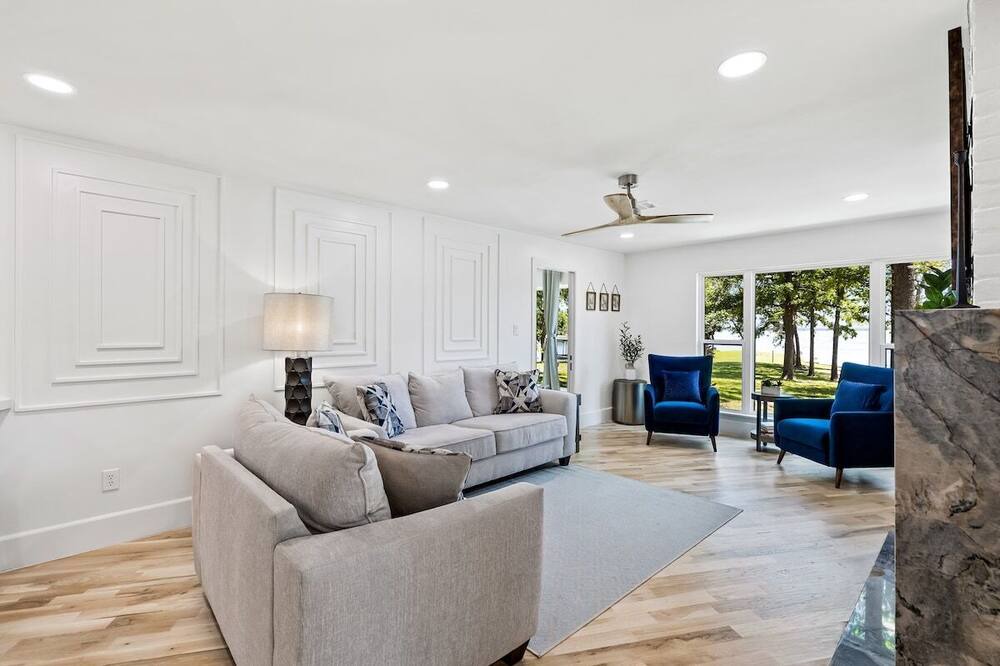 Photo of Livingroom in Tool