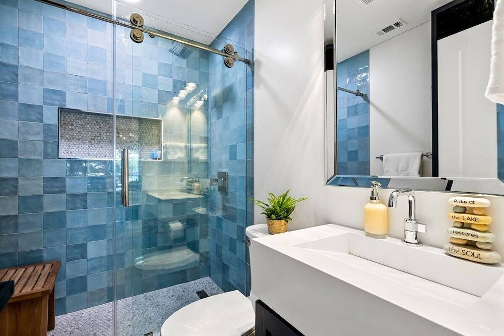Photo of Bathroom in Tool