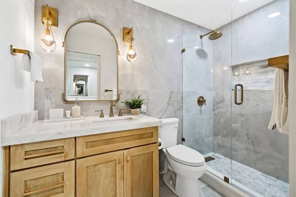 Photo of Bathroom in Tool