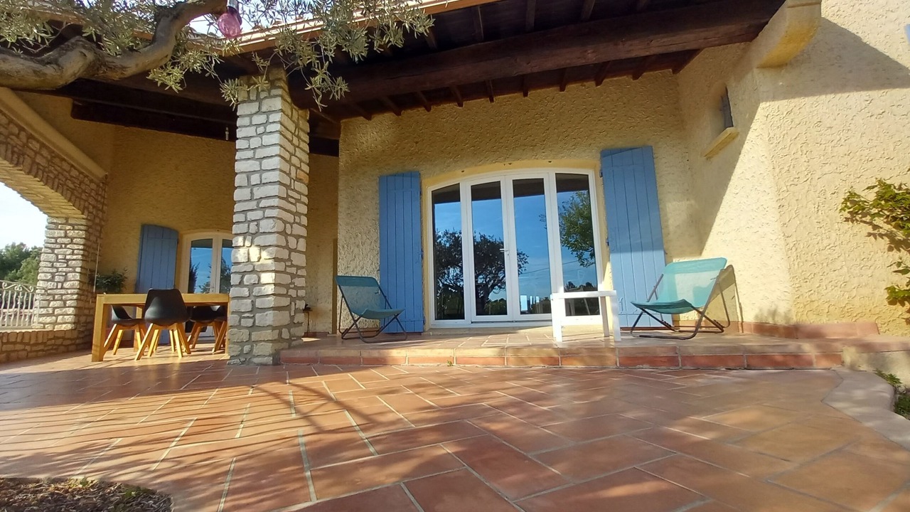 Photo of Patio Balcony in Caumont-sur-Durance