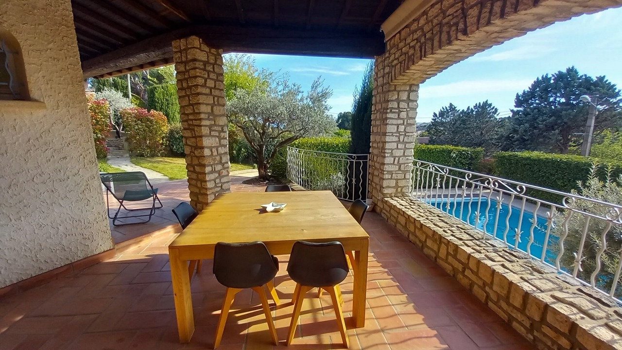 Photo of Outdoor in Caumont-sur-Durance