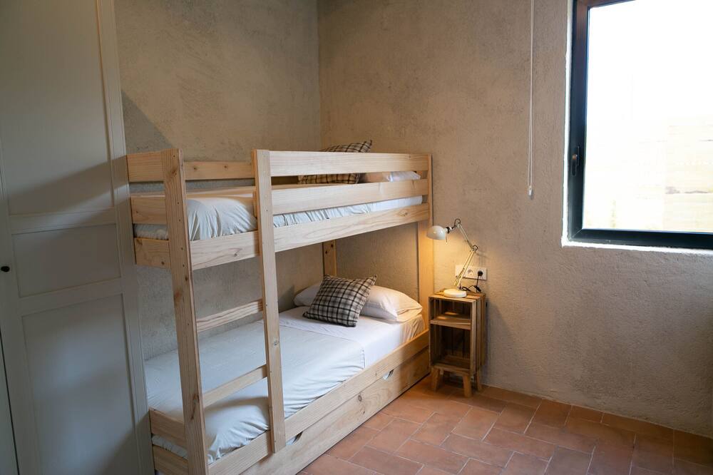 Photo of Bedroom in Pals