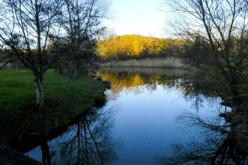 Photo of Outdoor in Buding