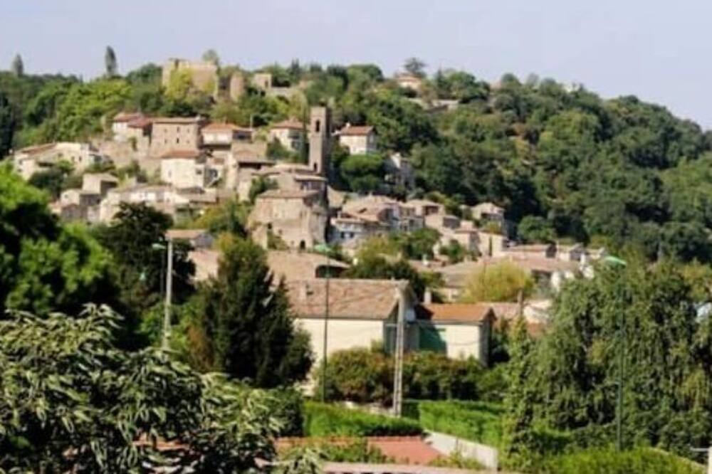 Photo of Outdoor in Charmes-sur-Rhone