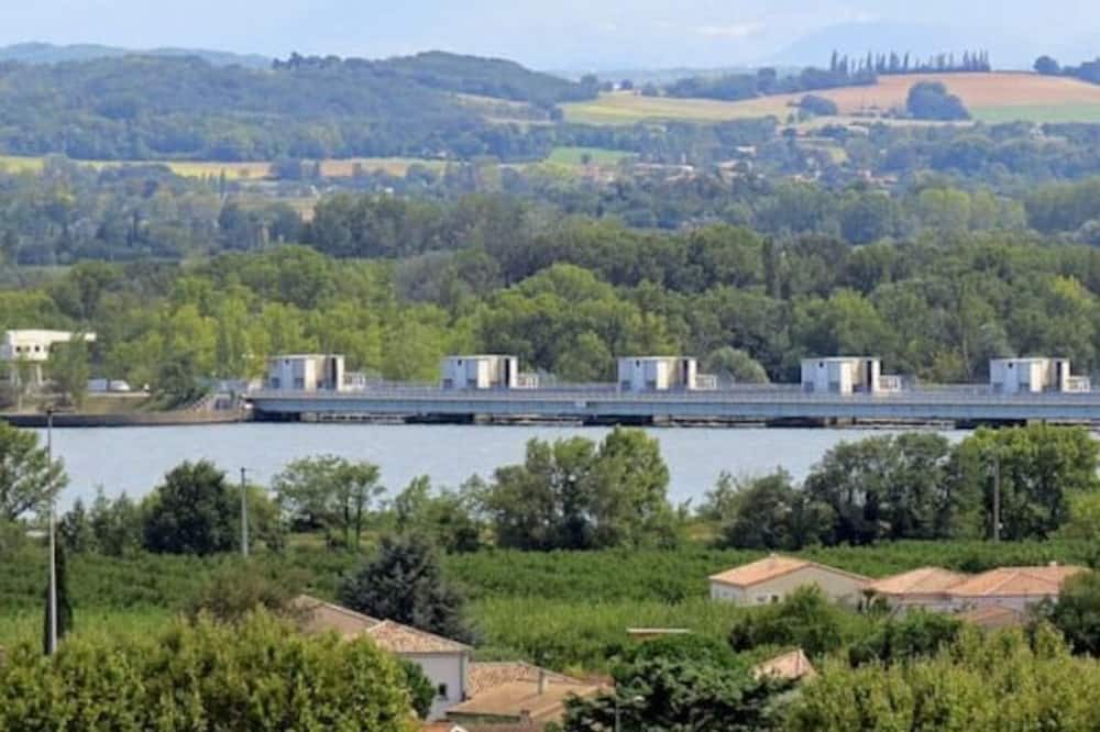 Photo of Outdoor in Charmes-sur-Rhone