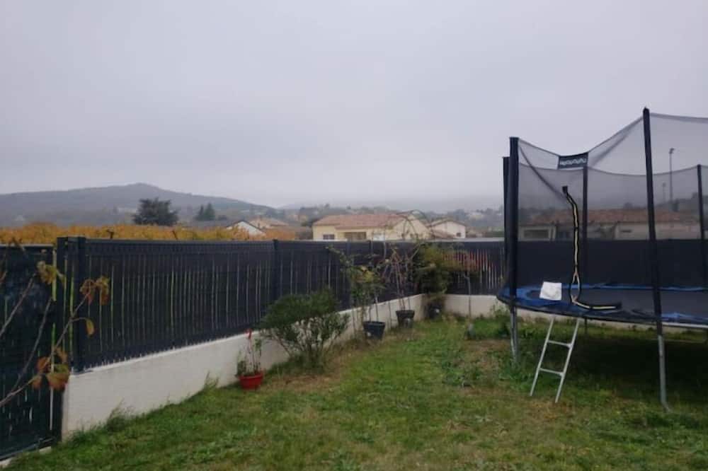 Photo of Outdoor in Charmes-sur-Rhone