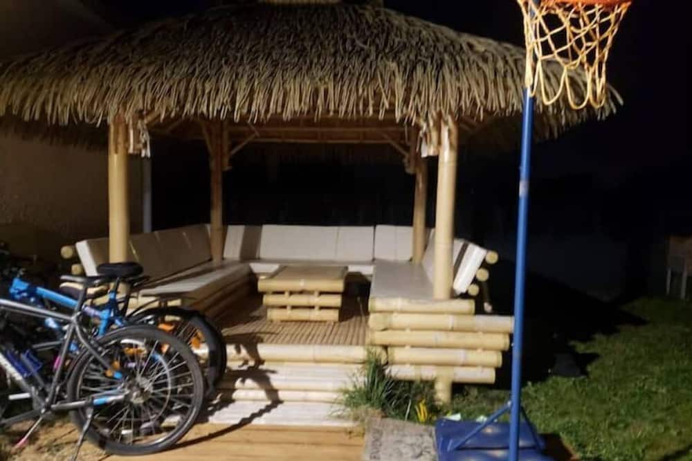 Photo of Outdoor in Charmes-sur-Rhone