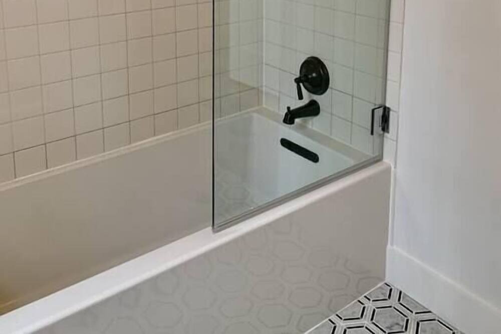 Photo of Others in Claryville