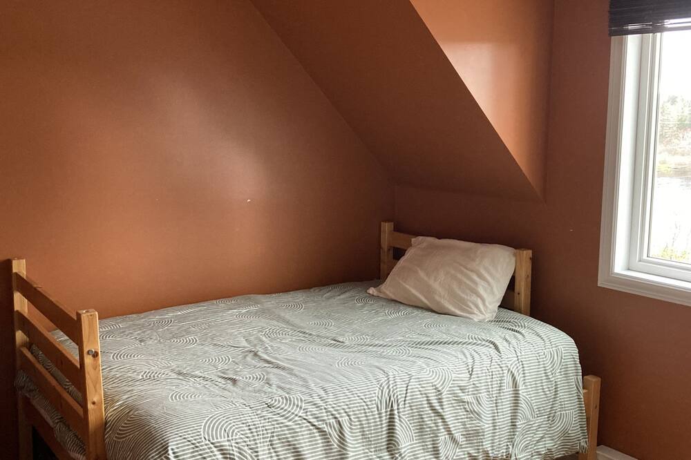 Photo of Bedroom in Beach Meadows