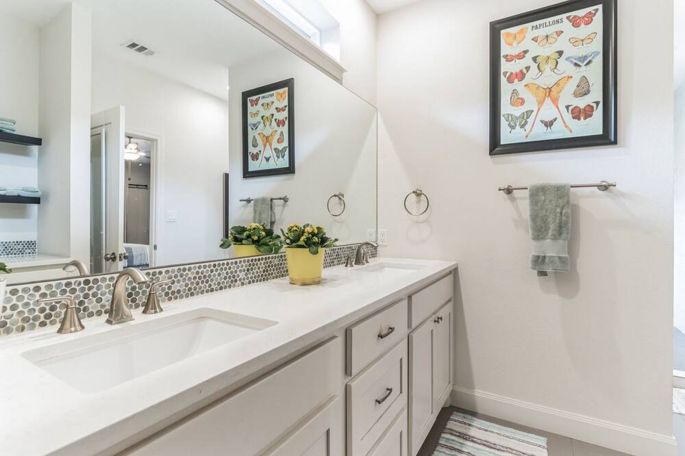 Photo of Bathroom in Northwest Hills