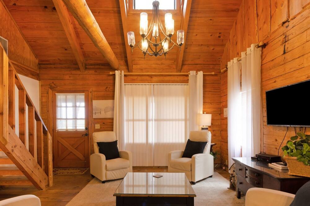 Photo of Bedroom in Tyler