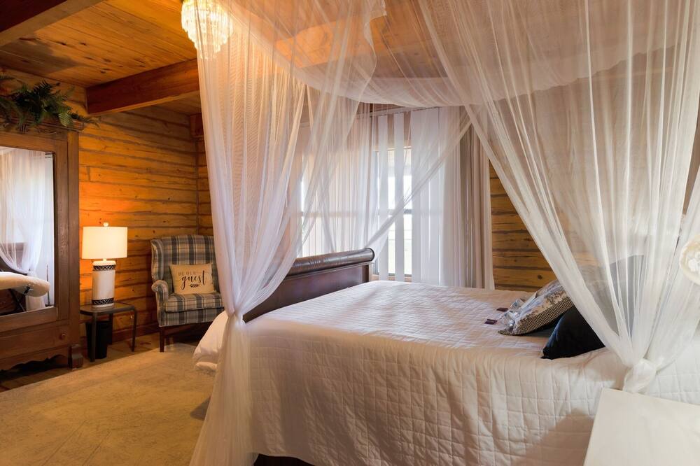 Photo of Bedroom in Tyler