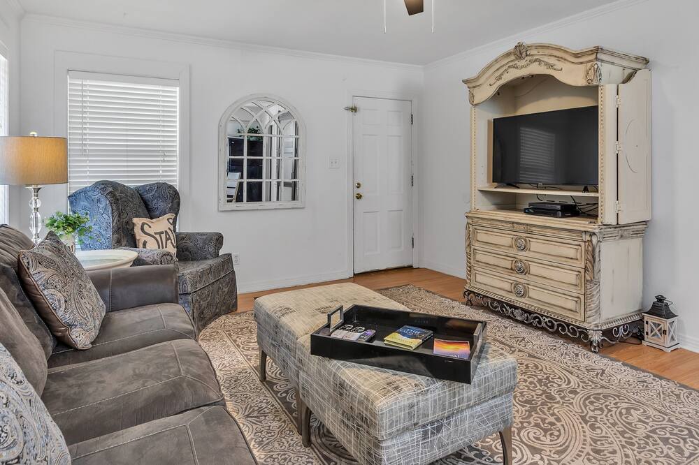 Photo of Bedroom in Tyler