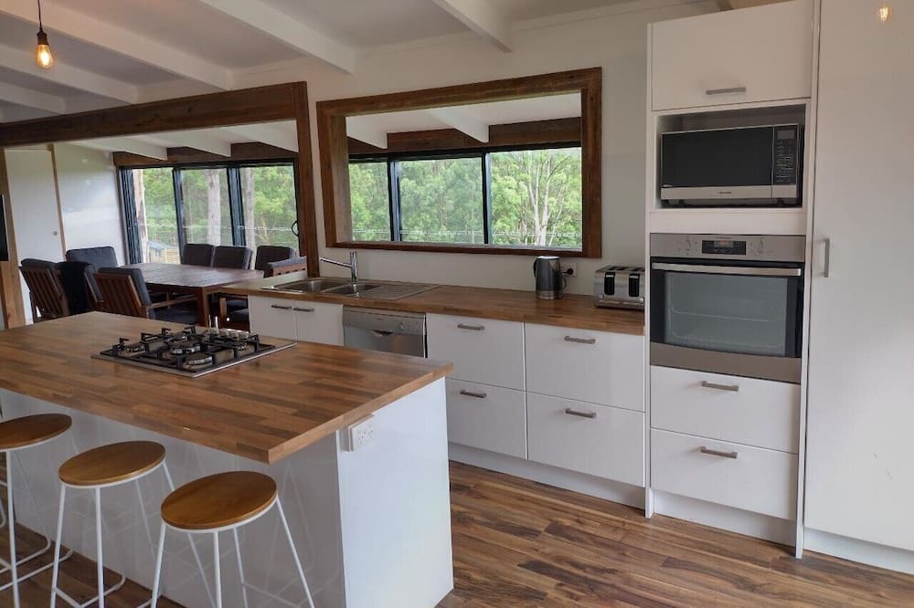 Photo of Kitchen in Limeburners Creek
