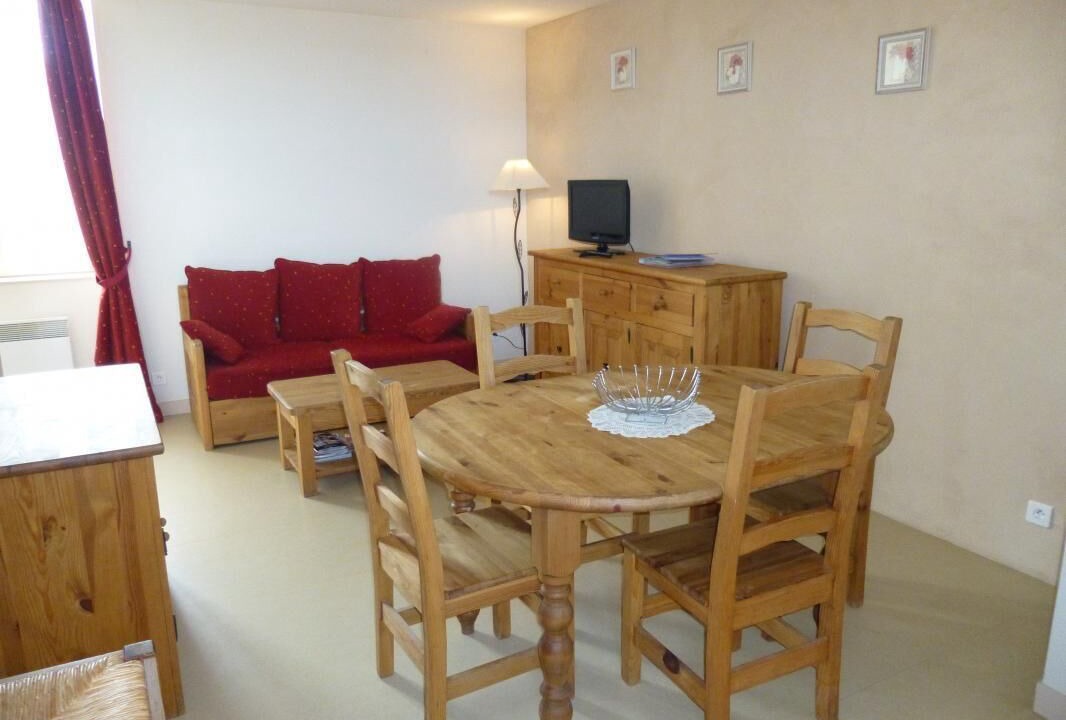 Photo of Others in Lhommaize