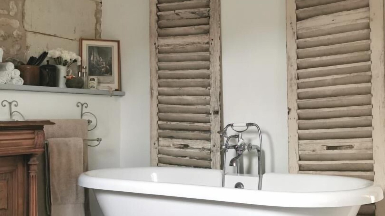 Photo of Bathroom in La Roche-Rigault