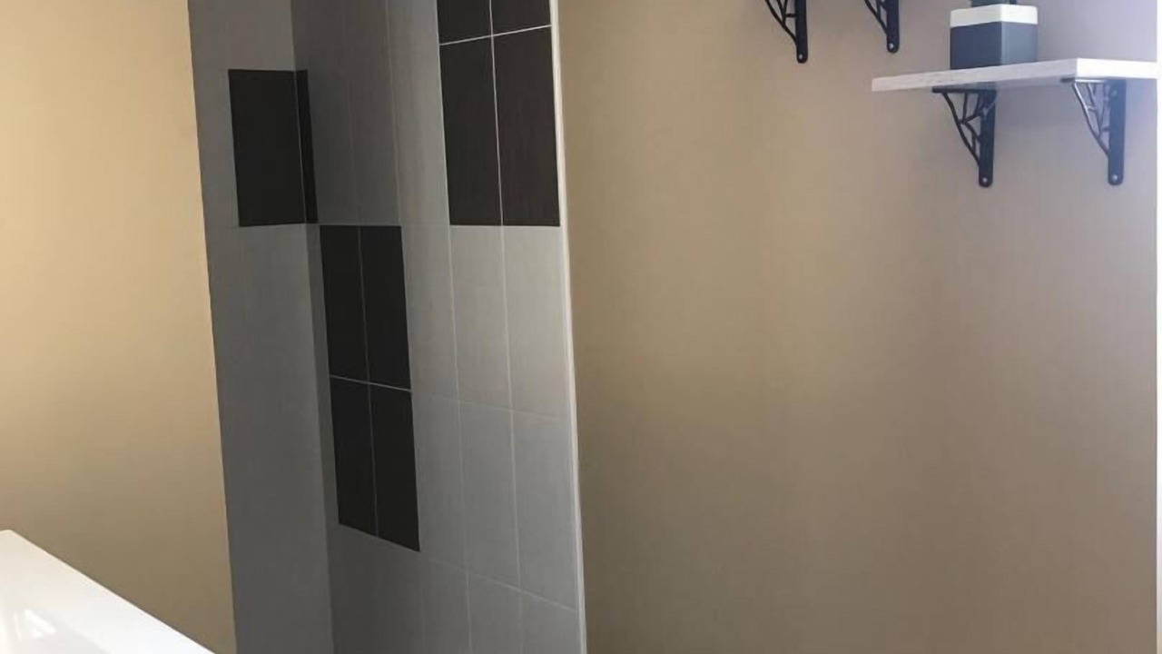 Photo of Bathroom in Celle-Levescault