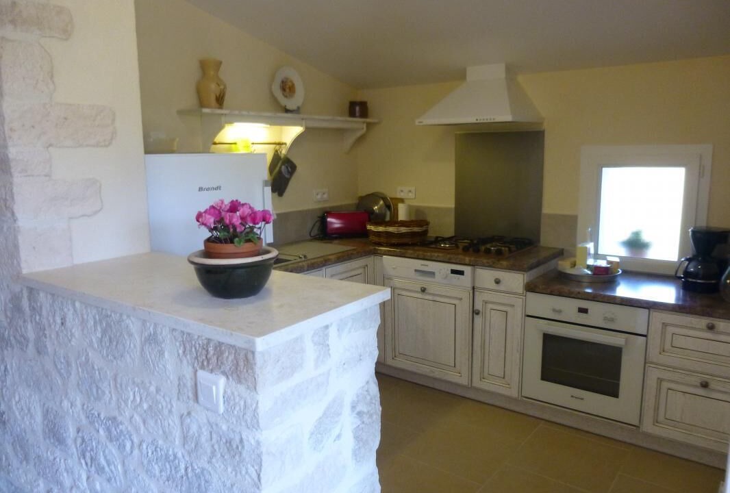 Photo of Kitchen in Champagne-Saint-Hilaire