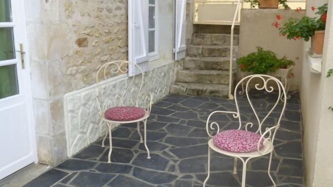 Photo of Patio Balcony in Saint-Georges-les-Baillargeaux