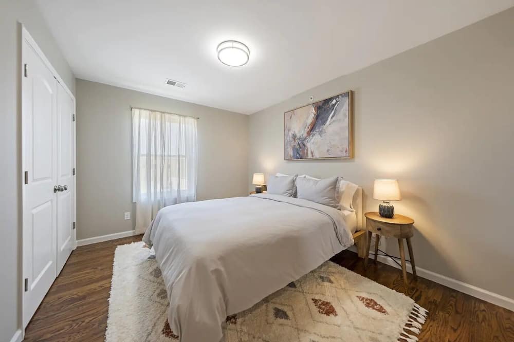 Photo of Bedroom in Oak Square