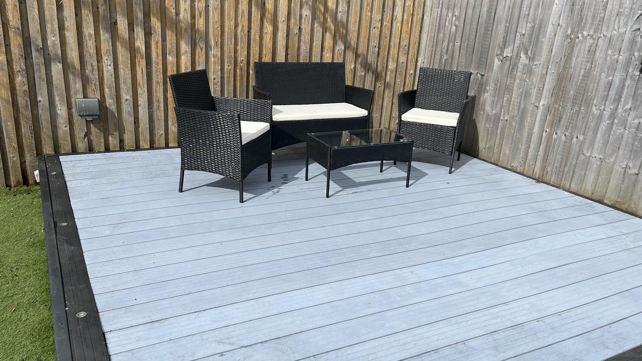 Photo of Patio Balcony in Irby