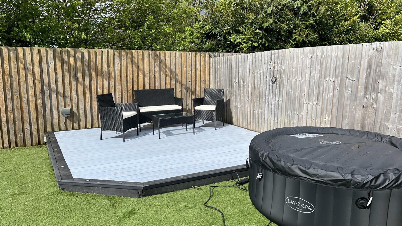 Photo of Outdoor in Irby