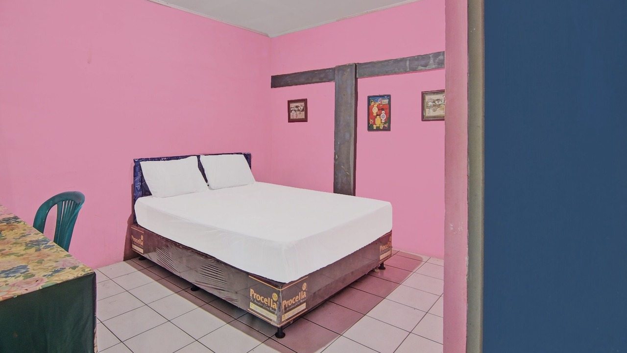Photo of Bedroom in Tondano