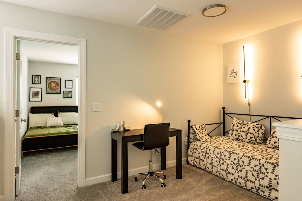 Photo of Bedroom in Conway