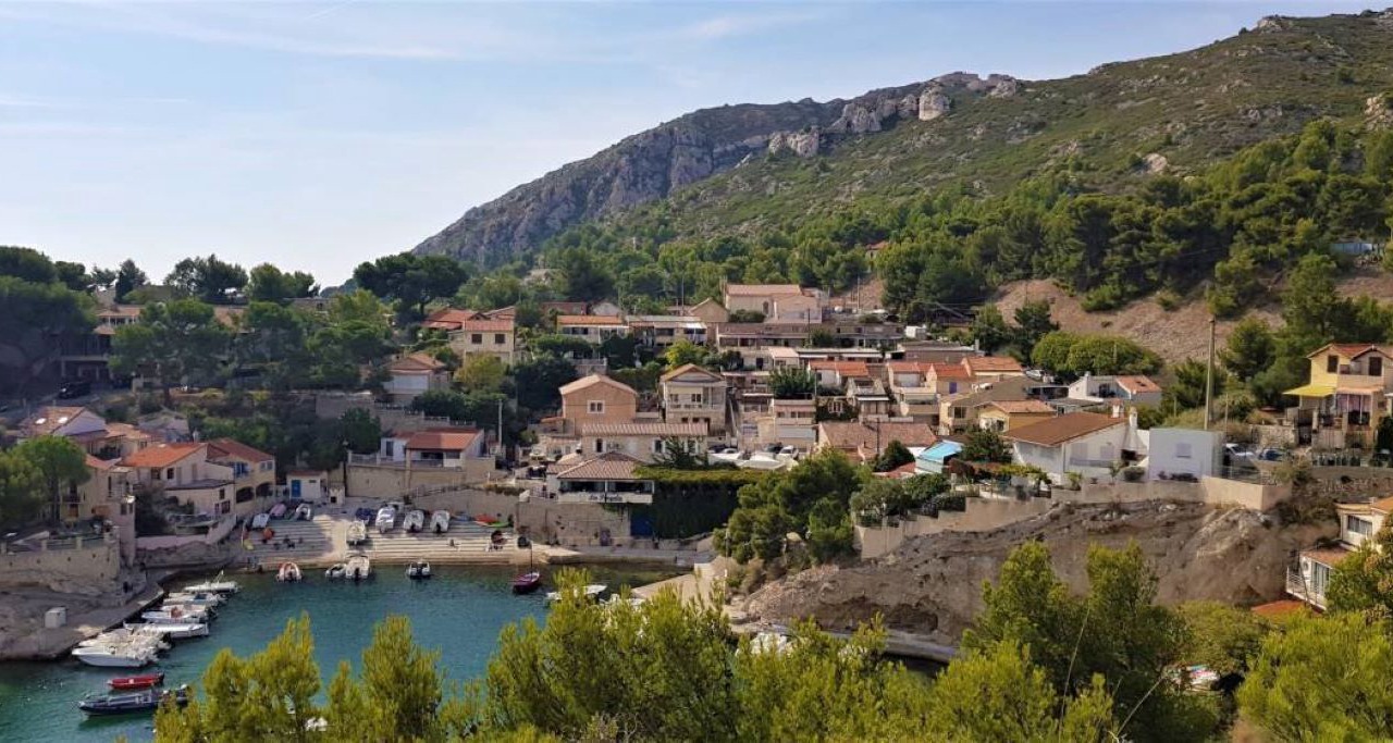 Photo of Others in Niolon