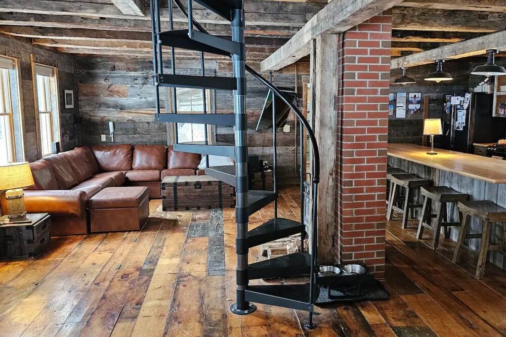 Photo of Others in East Central Franklin