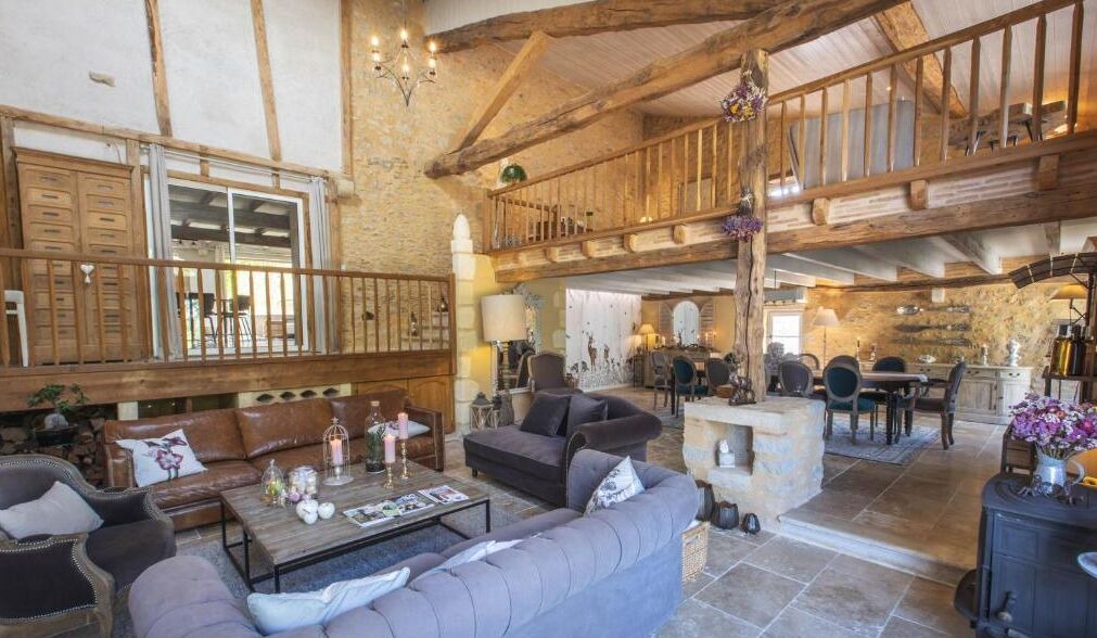 Photo of Others in Les Esseintes