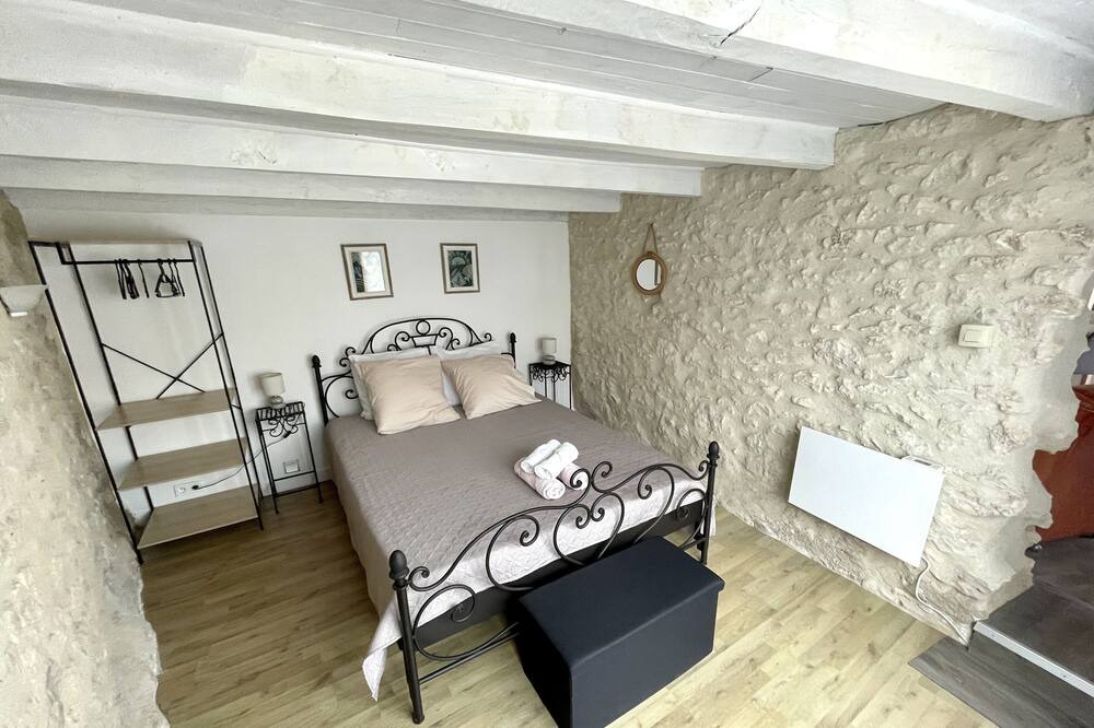 Photo of Bedroom in Courbiac