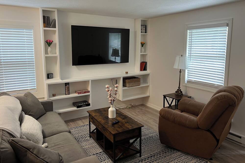 Photo of Livingroom in North Kingstown