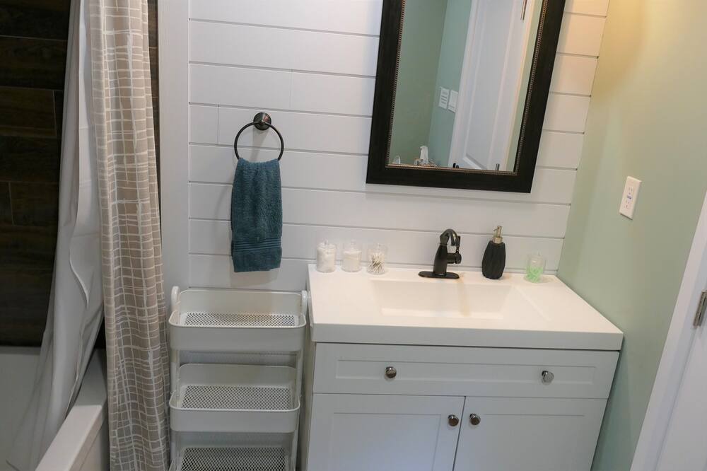 Photo of Bathroom in Faraday