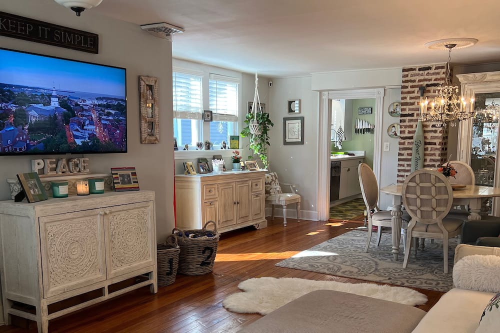 Photo of Livingroom in Annapolis