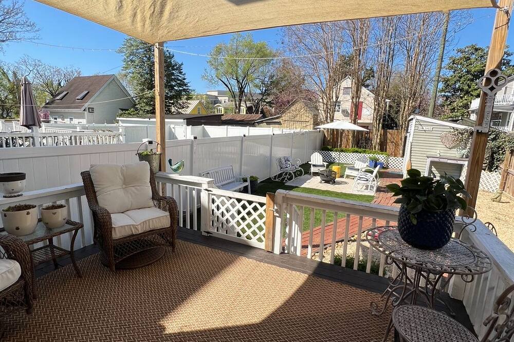 Photo of Others in Annapolis