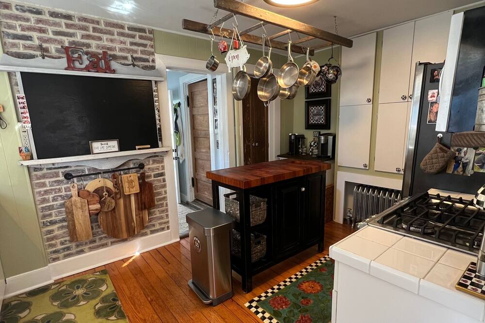 Photo of Others in Annapolis